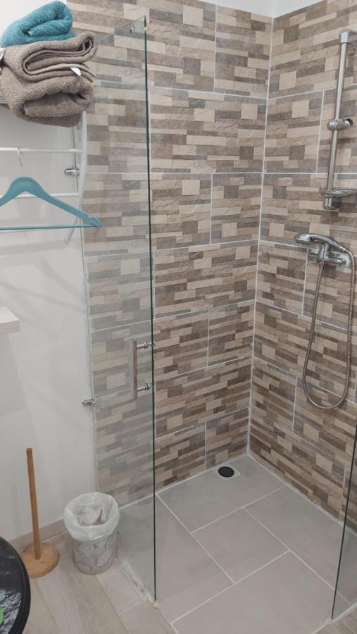 Studio Vaimiti Pour 2 Personnes Vue Mer Et Moorea Faaa Eksteriør billede